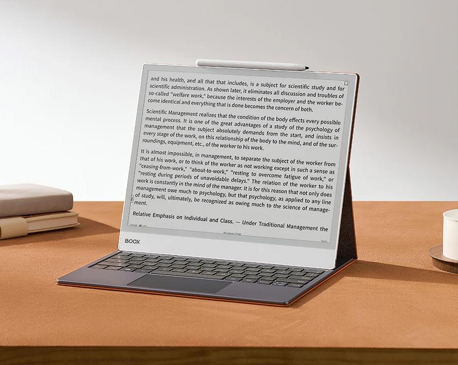 Представлена электронная книга с 13,3